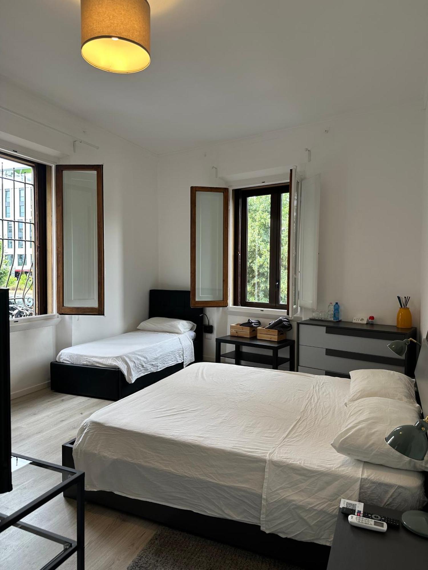 54 Bed & Breakfast Florence